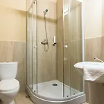 Casa De Piatra Bistro Pensión