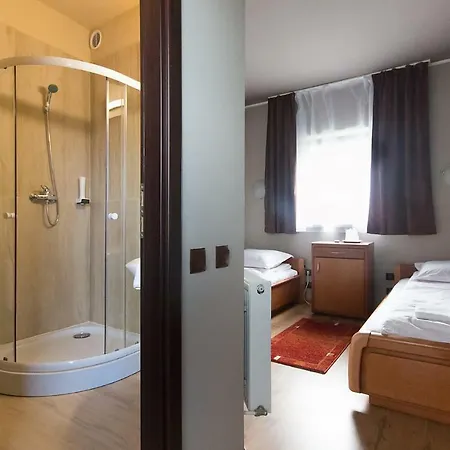 Casa De Piatra Bistro 3* Kluž